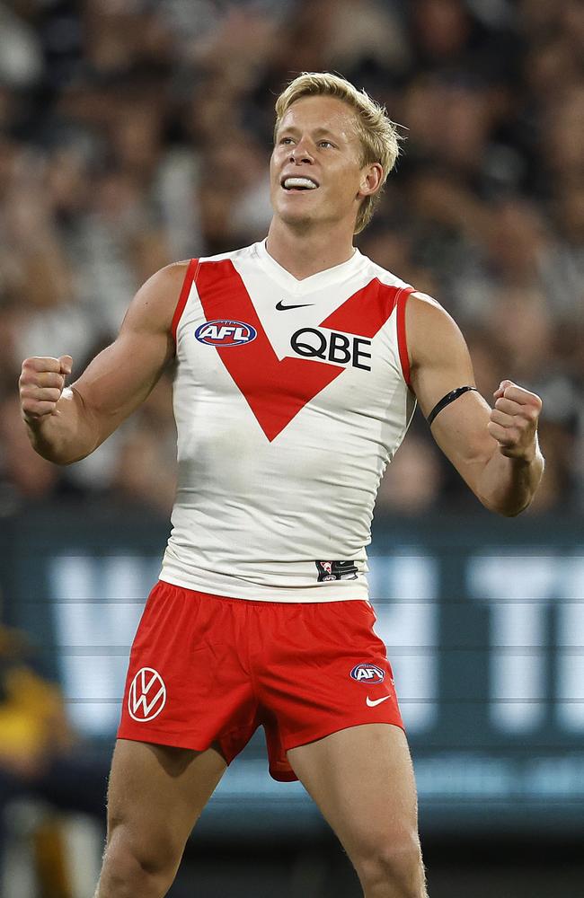 Could Isaac Heeney’s extraordinary start to this season – with an impactful, mostly midfield role – put pressure on Taylor Adams’ future? Picture: Phil Hillyard