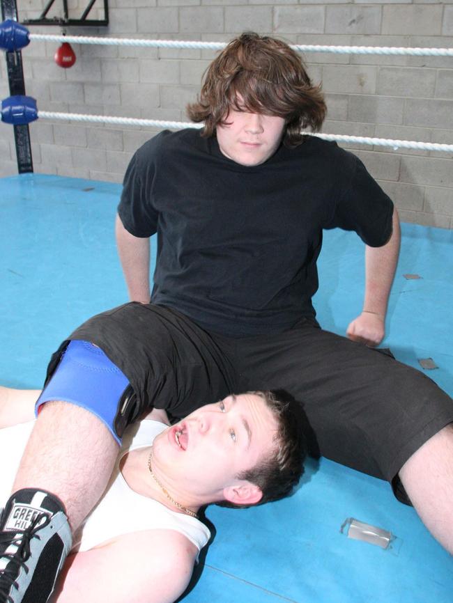 Gold Coast Sun journalist Andrew Potts gets a lesson in the art of Pro Wrestling with wrestler Josh Ives, aka 'RIP'.