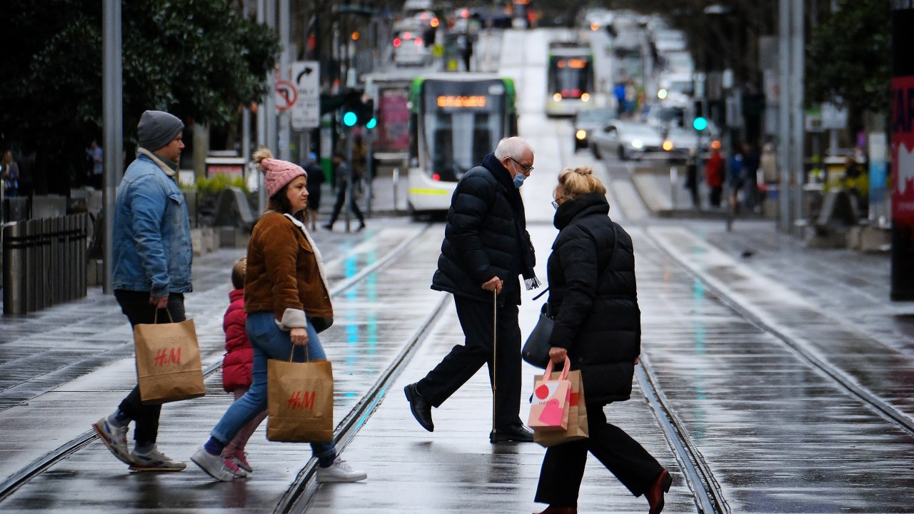 Aussies brace for cold snap with icy temperatures and frost on the way