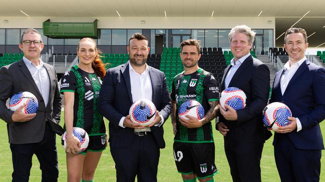 Craig Ryan of Johnson Controls, Western United’s US international Hannah Keane, Western United Group’s Jason Sourasis, men’s team captain Josh Risdon, and YourLand’s Robert Kissane and Dean Gold.