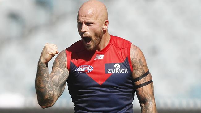 Nathan Jones will play his first game for Mt Eliza in nearly 20 years on Saturday. (AAP Image/Daniel Pockett)