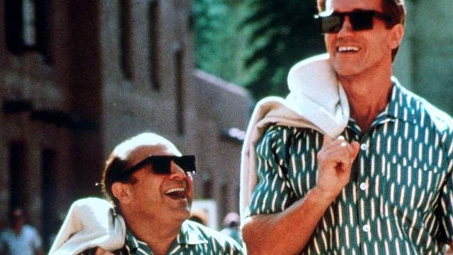  Undated- Arnold Schwarzenegger and Danny DeVito in Twins. - Movies film scene actor headshot 