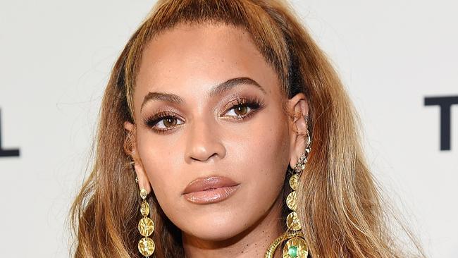 She’s making her comeback! Beyonce is headlining Coachella this year.                         Beyonce's Choreographer SPILLS on Her 2018 Coachella Performance Secrets!