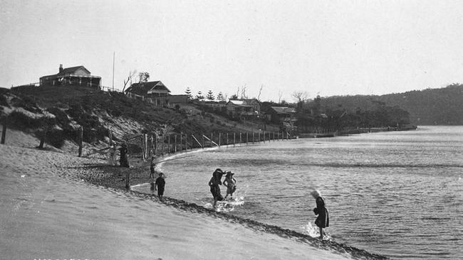 Narrabeen Lagoon. Courtesy State Library of NSW