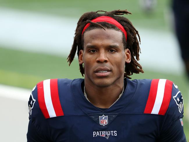 FOXBOROUGH, MASSACHUSETTS - SEPTEMBER 27: Cam Newton #1 of the New England Patriots looks on during the game against the Las Vegas Raiders at Gillette Stadium on September 27, 2020 in Foxborough, Massachusetts.   Maddie Meyer/Getty Images/AFP == FOR NEWSPAPERS, INTERNET, TELCOS & TELEVISION USE ONLY ==