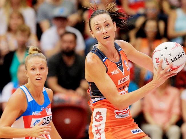 Bec Bulley in full flight for the Giants.