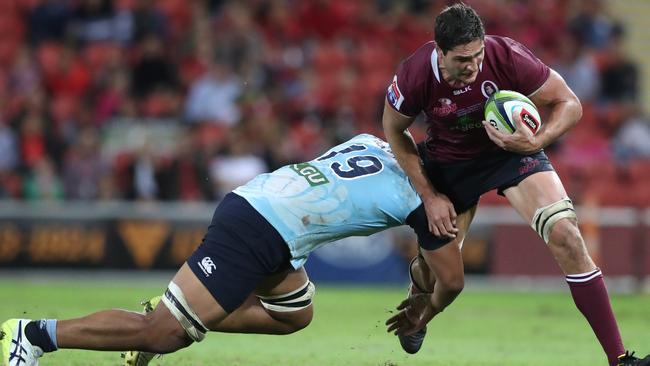 Rob Simmons in the Round 10 Super Rugby clash with the Waratahs. Photo: Darren England.
