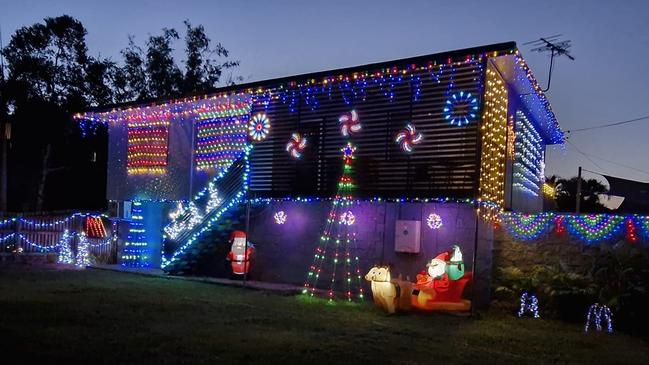 Xmas Lights - 207 Slade Point Rd, Slade Point - Jenni Simpson