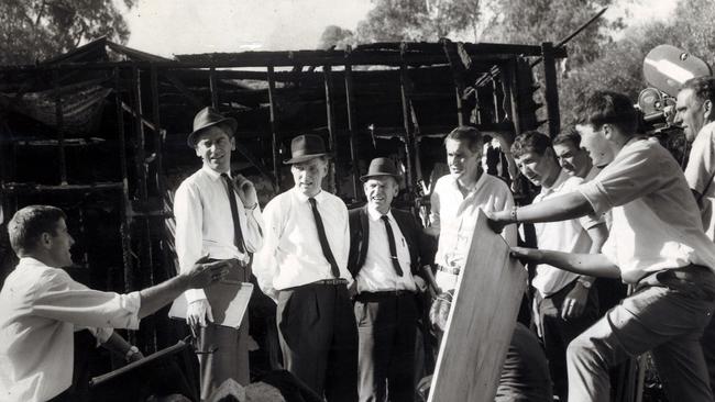 Homicide being filmed on location in Ferntree Gully.