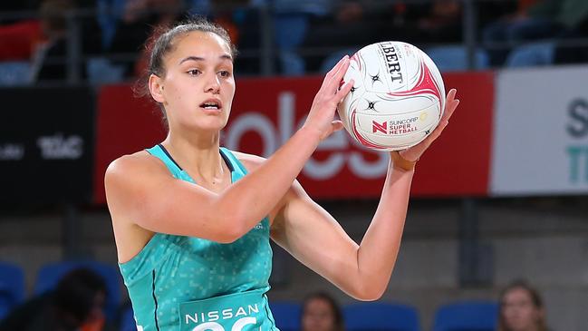 Rahni Samason could help the Vixens jump back up the ladder in 2022. Picture: Jason McCawley/Getty Images