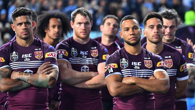 Dejected Queensland Maroons after their loss to the NSW Blues