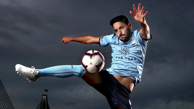 Milos Ninkovic will again bring his experience and creativity to Sydney FC. Picture. Phil Hillyard