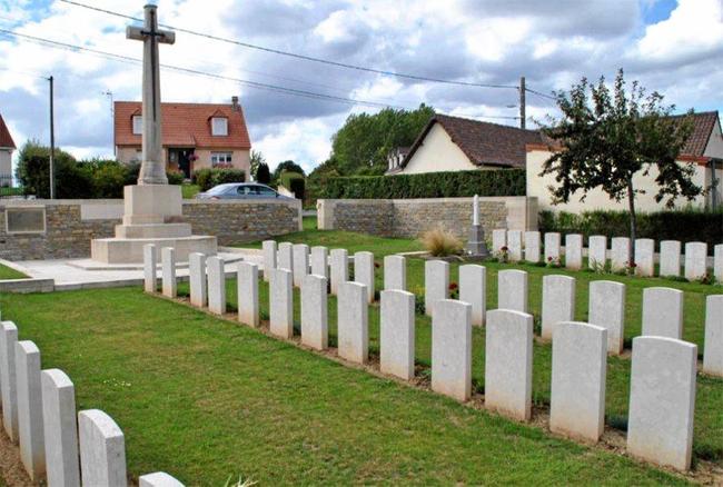 Thelast resting place of Private Roy Barr (inset) of Tewantin special World War I graves the Querrieu British Cemetery. Picture: Contributed