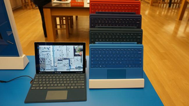 Microsoft Surface Pro 4 tablet and new type covers