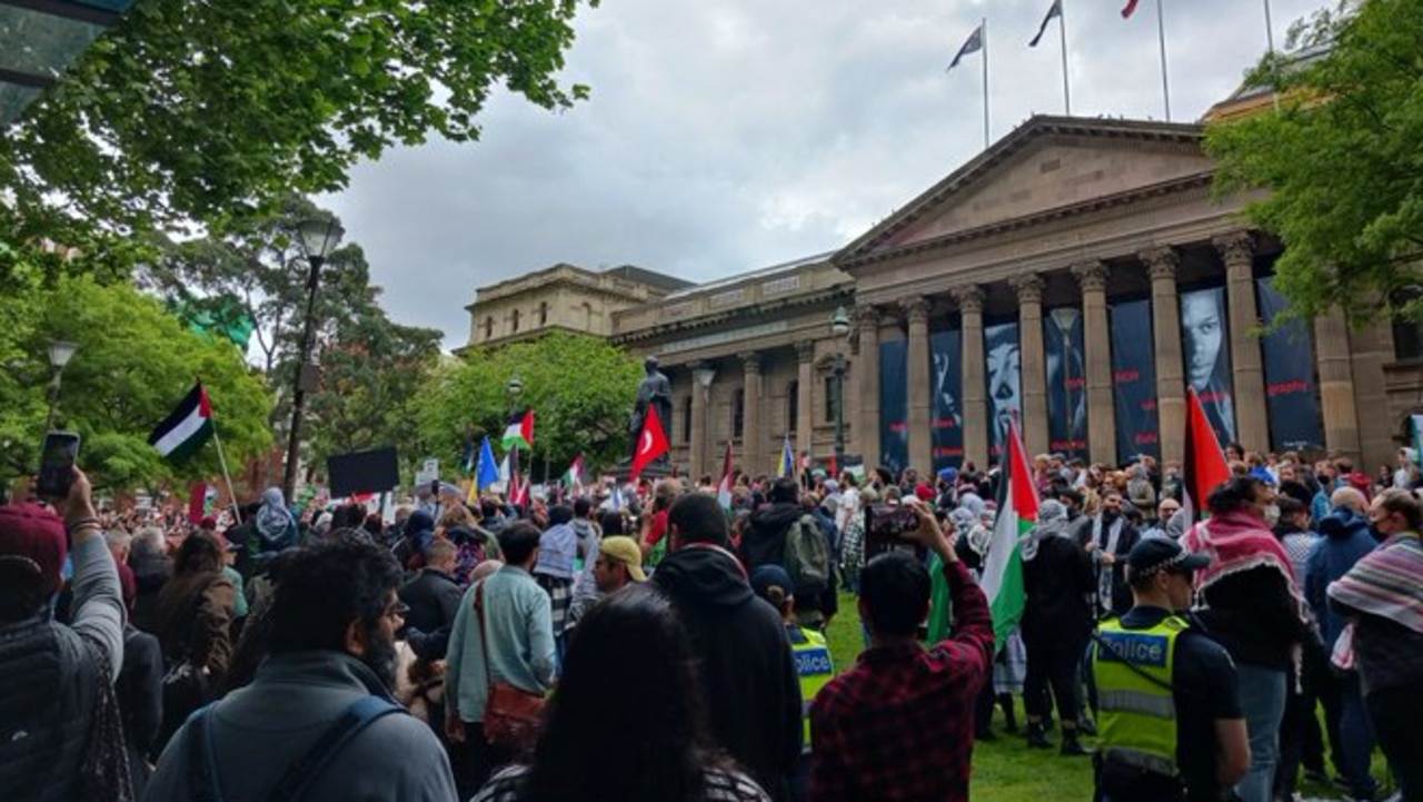 Hundreds have gathered at Melbourne's State Library. Photo: Twitter