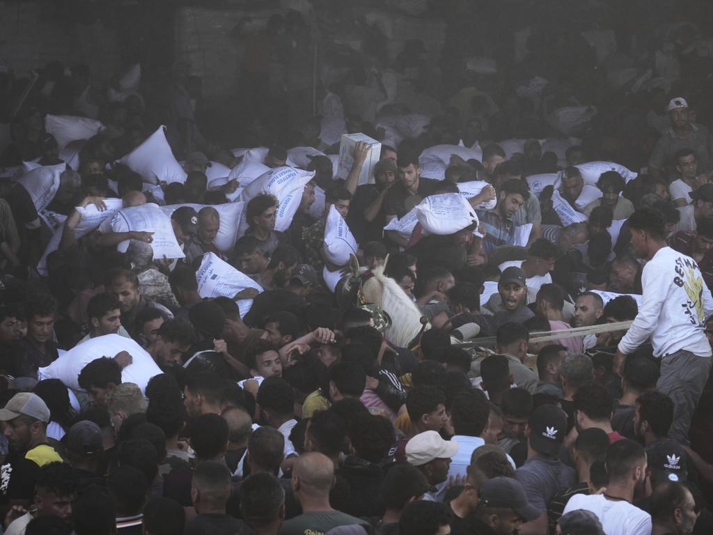 ‘Intimidating’: UN, Hamas ‘blocking aid into Gaza’: Israel