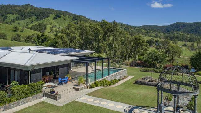 A five-week sale campaign has begun for former LNP minister Di McCauley and husband Ian's 204ha Valinor Park property in the Somerset Region.