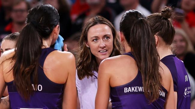 SYDNEY, AUSTRALIA - APRIL 01: Head Coach Bec Bulley of the Firebirds talks to her players during a time outdaring the round three Super Netball match between NSW Swifts and Queensland Firebirds at Ken Rosewall Arena, on April 01, 2023, in Sydney, Australia. (Photo by May Bailey/Getty Images)