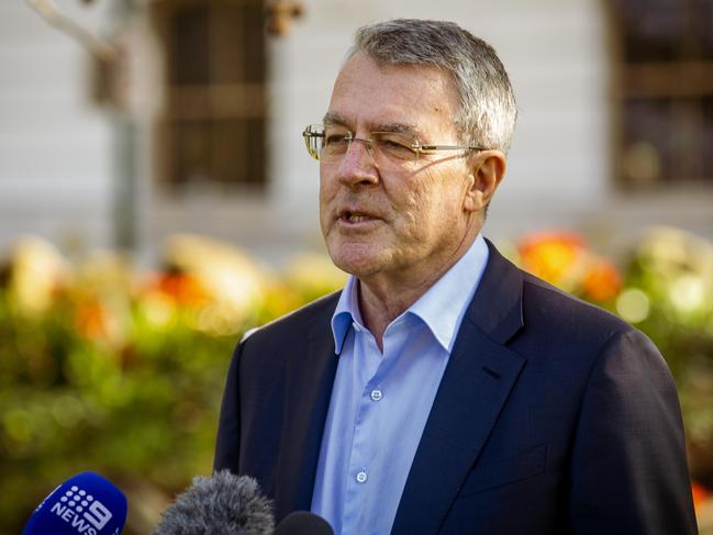 MELBOURNE, AUSTRALIA. NewsWire Photos. SEPTEMBER 7, 2024. Attorney-General Mark Dreyfus KC MP speaks at a media conference in Treasury Gardens, Melbourne, addressing key issues related to Domestic Violence that were addressed at National Cabinet yesterday . Picture: NewsWire/Tamati Smith.