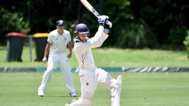 BSHS batsman Jack Sonter GPS First XI cricket match between Brisbane Boys College and Brisbane State High School. Saturday January 29, 2022. Picture, John Gass
