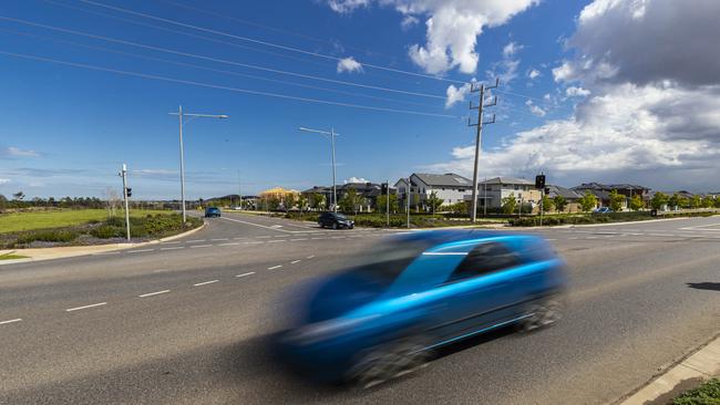 Victoria Police data shows afternoons in winter are the most dangerous times on the road, specifically on Fridays. Picture: NewsWire / Daniel Pockett