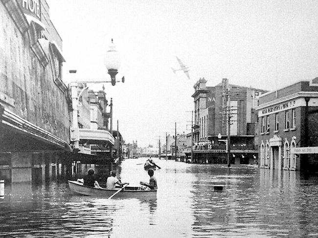 Flooded Main Street of Maitland during February 1955 fortieth (40th) anniversary of floods.           New South Wales (NSW) / Weather / Floods