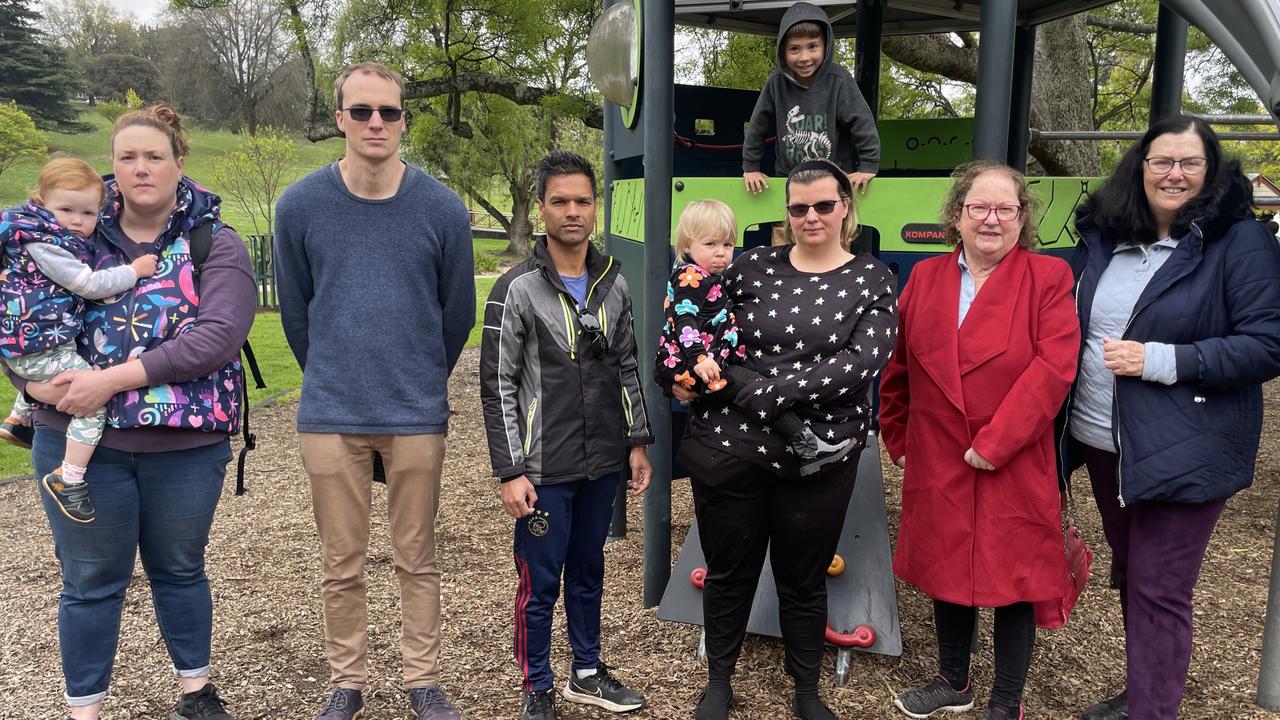 Parents demand more fencing at Baw Baw playgrounds