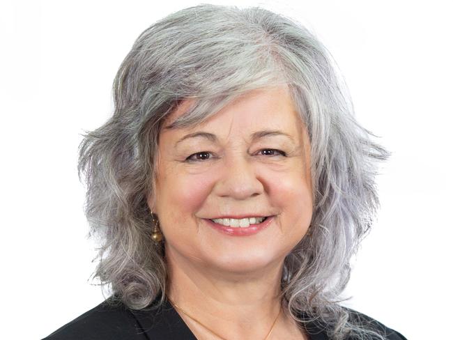 Cr Sue Heins is running in Curl Curl Ward for the Your Northern Beaches Independent Team.