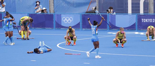 India players celebrate after their win. Picture: Alex Coppel