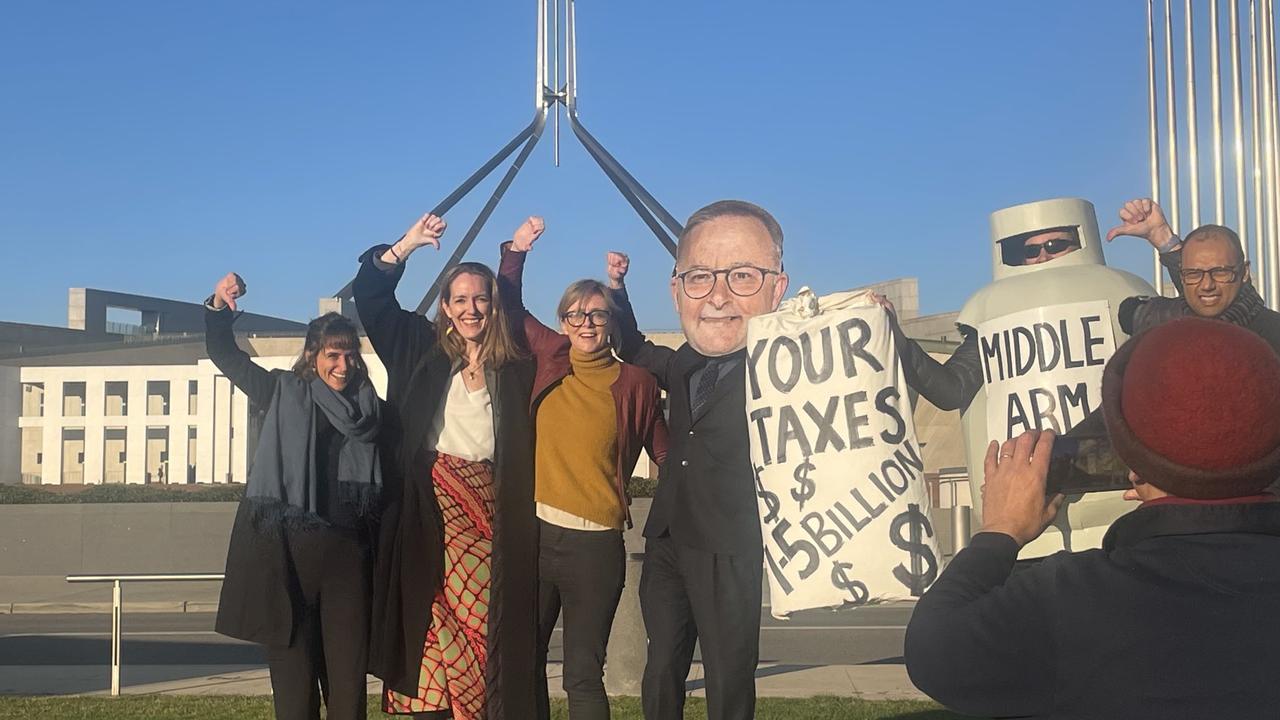 A grassroots protest, made up of doctors, parents, vets and other Australians concerned about the NT government's gas expansion plans, hit Canberra on Tuesday. Environment Centre NT director Kirsty Howey is pictured centre right, with Darwin paediatrician Dr Louise Woodward to her right. Picture: Twitter