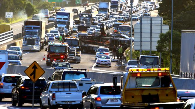 Traffic congestion at Mudgeeraba Creek bridge on the M1. Photo: David Clark.