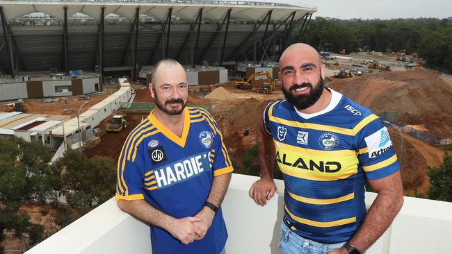 Parramatta fan Dave McDonald is Parramatta's 20,000th member. Picture by Brett Costello.