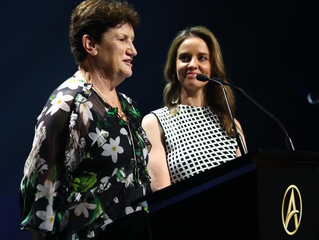 MELBOURNE, AUSTRALIA - NOVEMBER 25: Jill McIntosh (L) speaks onstage after receiving the Legend of Australian Netball award during the 2023 Australian Netball Awards at The Forum on November 25, 2023 in Melbourne, Australia. (Photo by Graham Denholm/Getty Images)