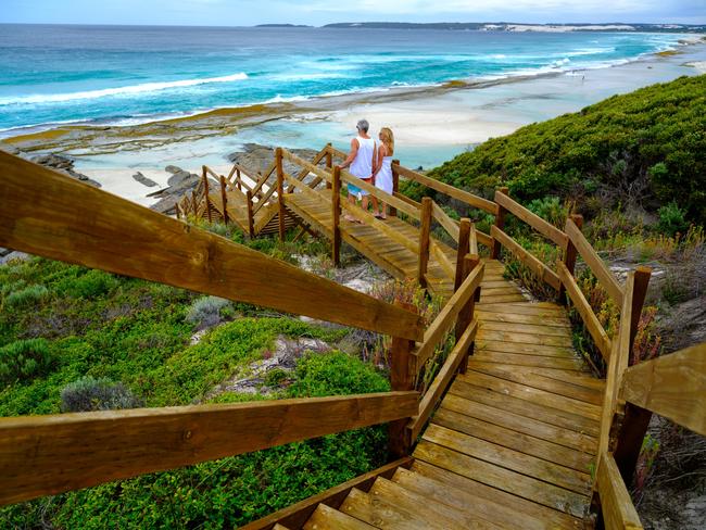 Eleven Mile Beach, along the Great Ocean Drive. Picture: Tourism WA