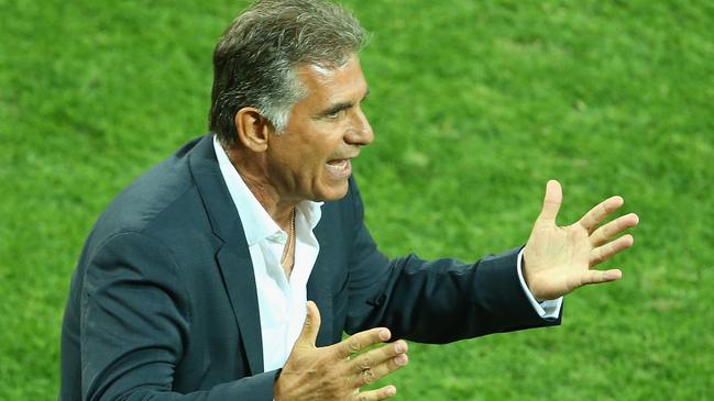 MELBOURNE, AUSTRALIA - JANUARY 11: Carlos Queiroz coach of IR Iran gestures during the 2015 Asian Cup match between IR Iran and Bahrain at AAMI Park on January 11, 2015 in Melbourne, Australia. (Photo by Robert Cianflone/Getty Images)