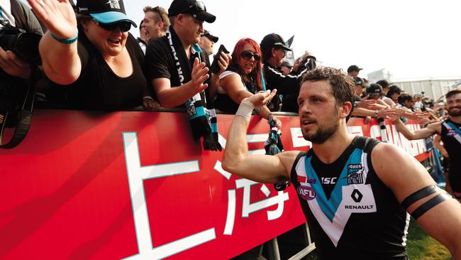 Travis Boak thanks his club’s faithful fans in Shanghai. Pic: AFL Media