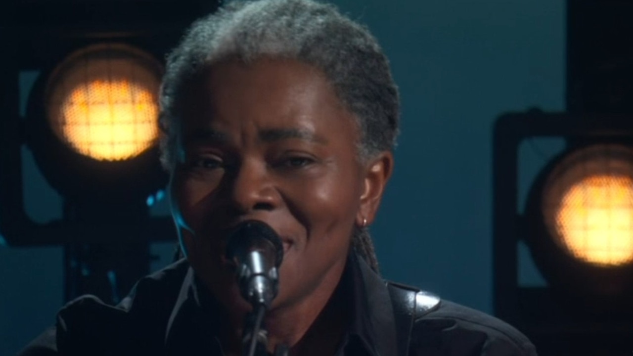 Tracy Chapman, actual music legend.