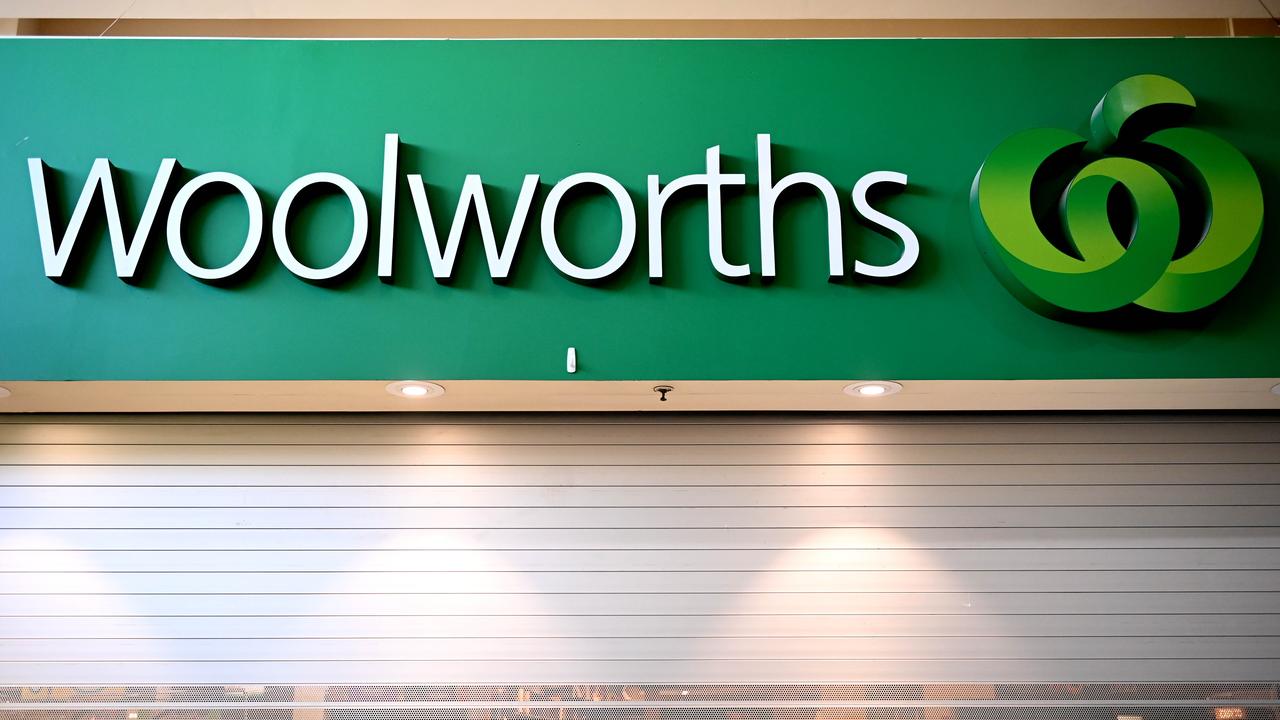 Woolworths stores will be closed across the nation on Good Friday. Picture: NCA NewsWire / Jeremy Piper