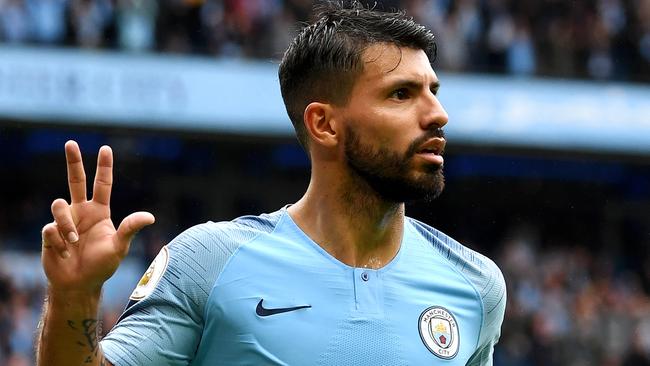 MANCHESTER, ENGLAND - AUGUST 19:  Sergio Aguero of Manchester City celebrates after scoring his team's fifth goal during the Premier League match between Manchester City and Huddersfield Town at Etihad Stadium on August 19, 2018 in Manchester, United Kingdom.  (Photo by Michael Regan/Getty Images)