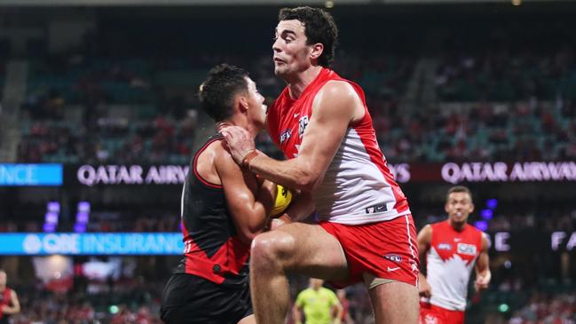 Tom McCartin collides with Jye Caldwell in a frightening incident. Picture: Matt King/AFL Photos/via Getty Images