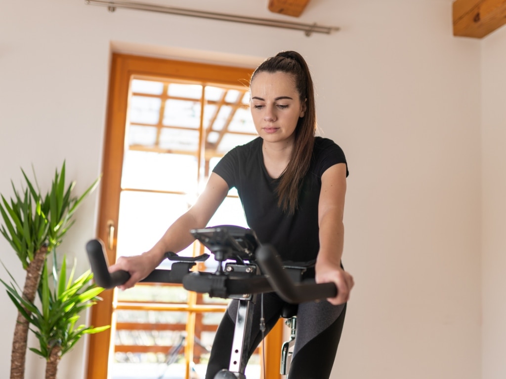 Spinning Bike: Effective cardio training at home