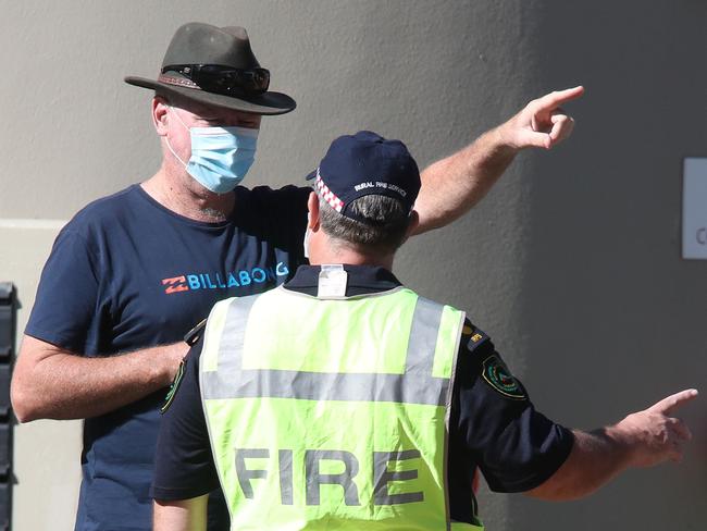 Border bedlam on the QLD/NSW border in Griffith St Coolangatta. Police and Emergency Services stop members of the public on the border for questioning.   Picture Glenn Hampson