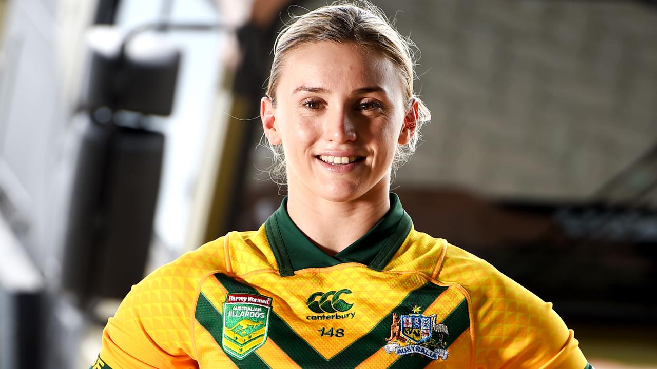 7NEWS Townsville - Townsville's Jillaroos star Julia Robinson is back home  and straight back to work as a Private at Lavarack Barracks. The Brisbane  Broncos NRL-W Premiership winner is still pinching herself