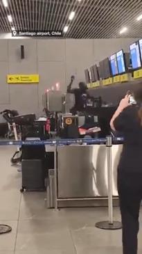 Passenger goes on hammer rampage at airport