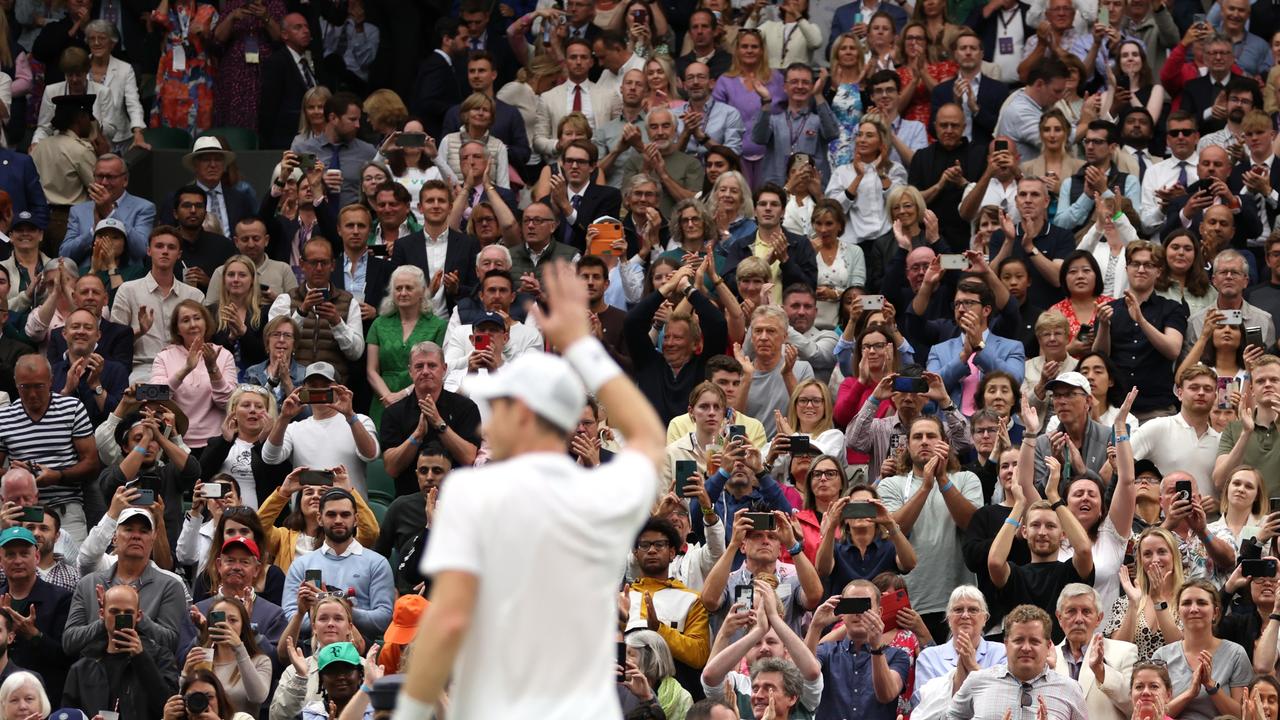 The crowd at Wimbledon applauds Murray. Picture: Clive Brunskill/Getty Images