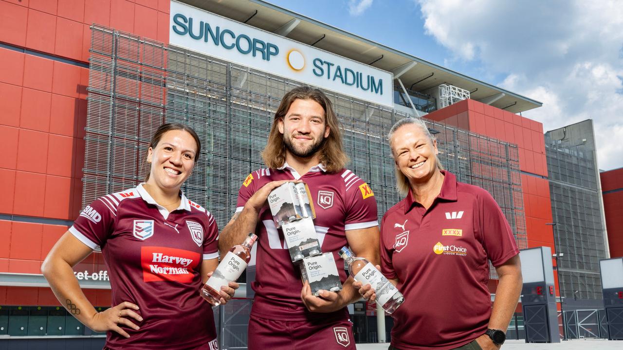 Queensland Rugby League and First Choice Liquor Mart partnership announcement at Suncorp Stadium, Milton (left to right) Queensland Maroons player Evania Pelite, Queensland Maroons player Pat Carrigan and Queensland Maroons coach Tahnee Norris. Picture: Renae Droop/RDW Photography