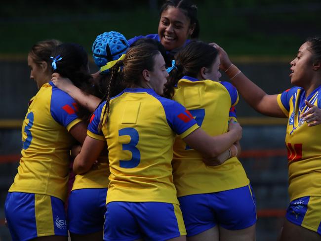 City celebrate a try, Hannah Ison (No.3). Picture: Warren Gannon Photography