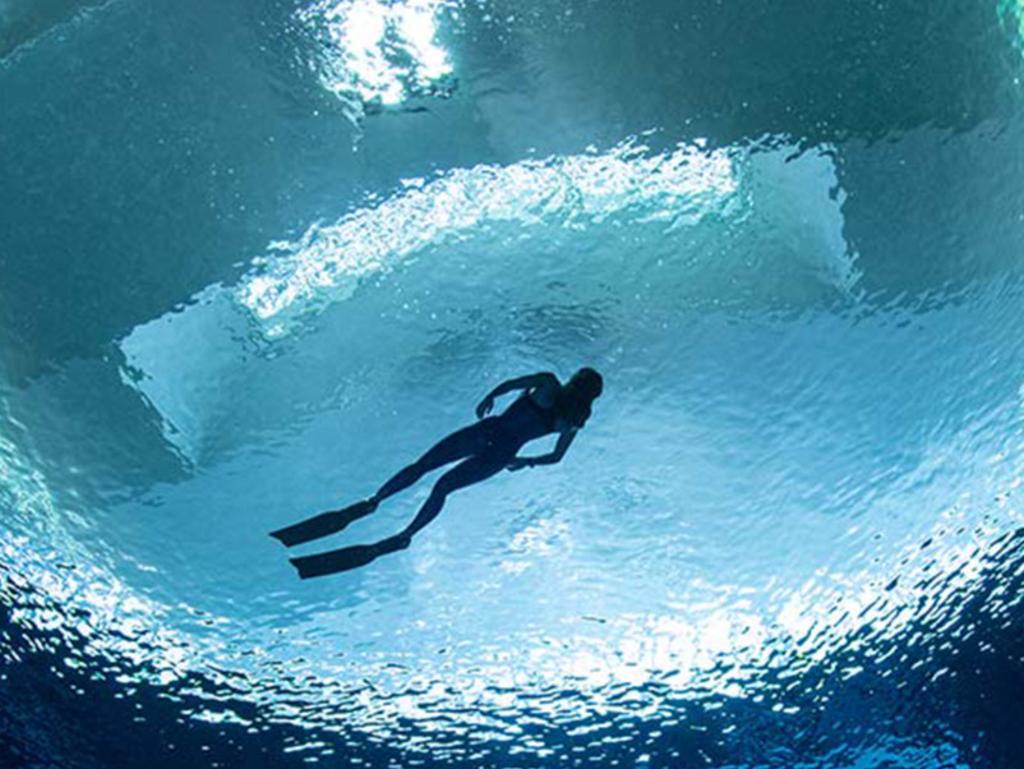 самый глубокий бассейн в мире в дубае
