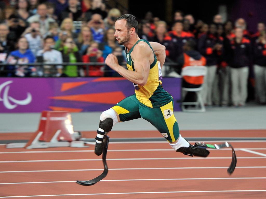 Oscar Pistorius competes in the Men's 200m T44 Final athletics event during the London 2012 Paralympic Games. (Photo by GLYN KIRK / AFP)