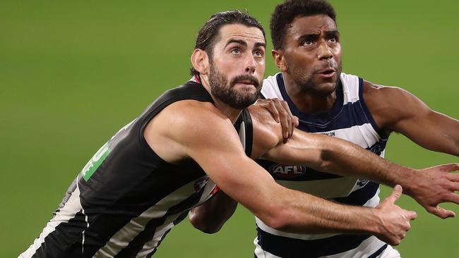 Brodie Grundy dominated the ruck battles against Esava Ratugolea and Darcy Fort. Picture: Getty Images